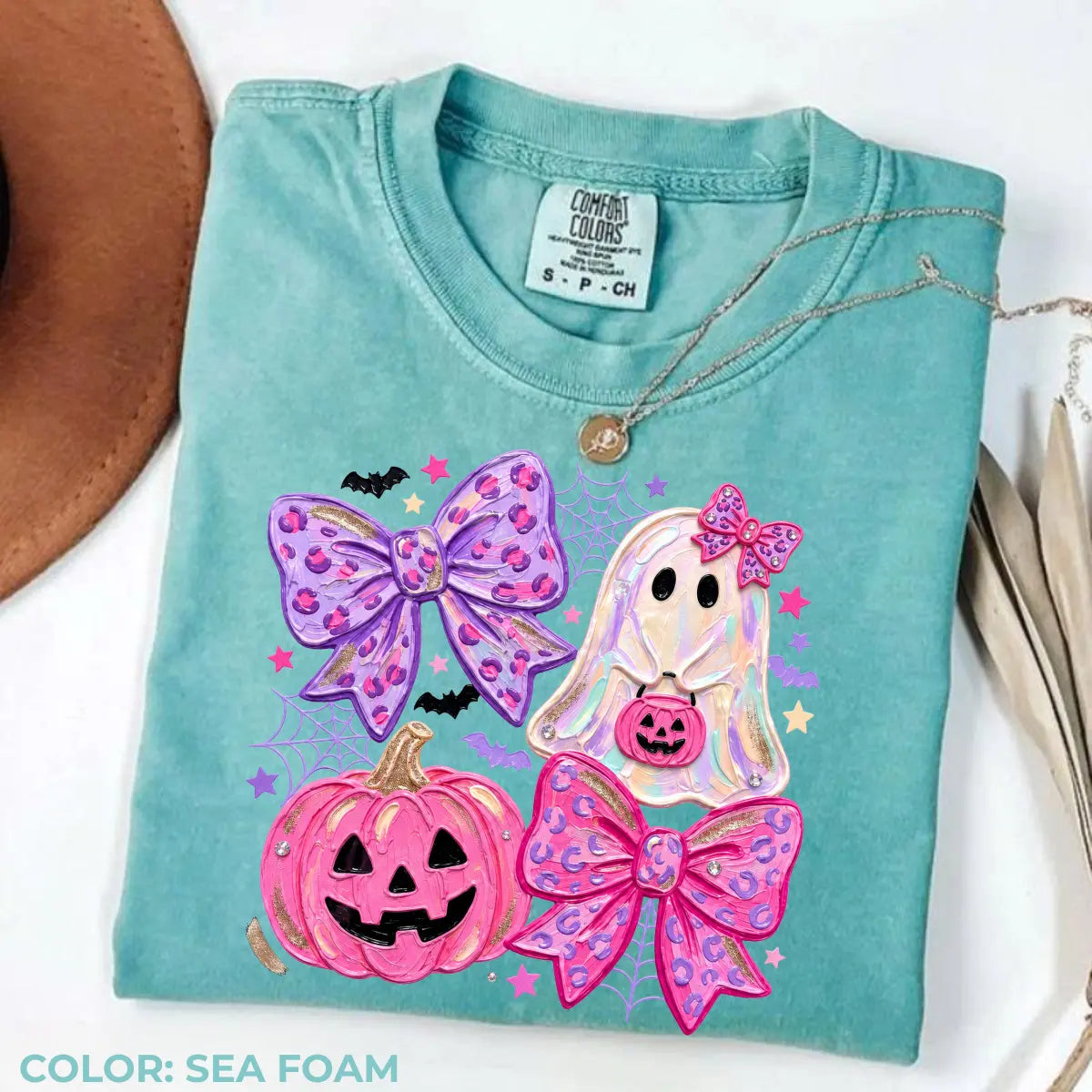 Comfort Colors Preppy Ghost Coquette Shirt, Cute Pink Bow Halloween T-Shirt, Girly Spooky Season Graphic Tee, Retro Fall Ghost Apparel, Trendy Gift