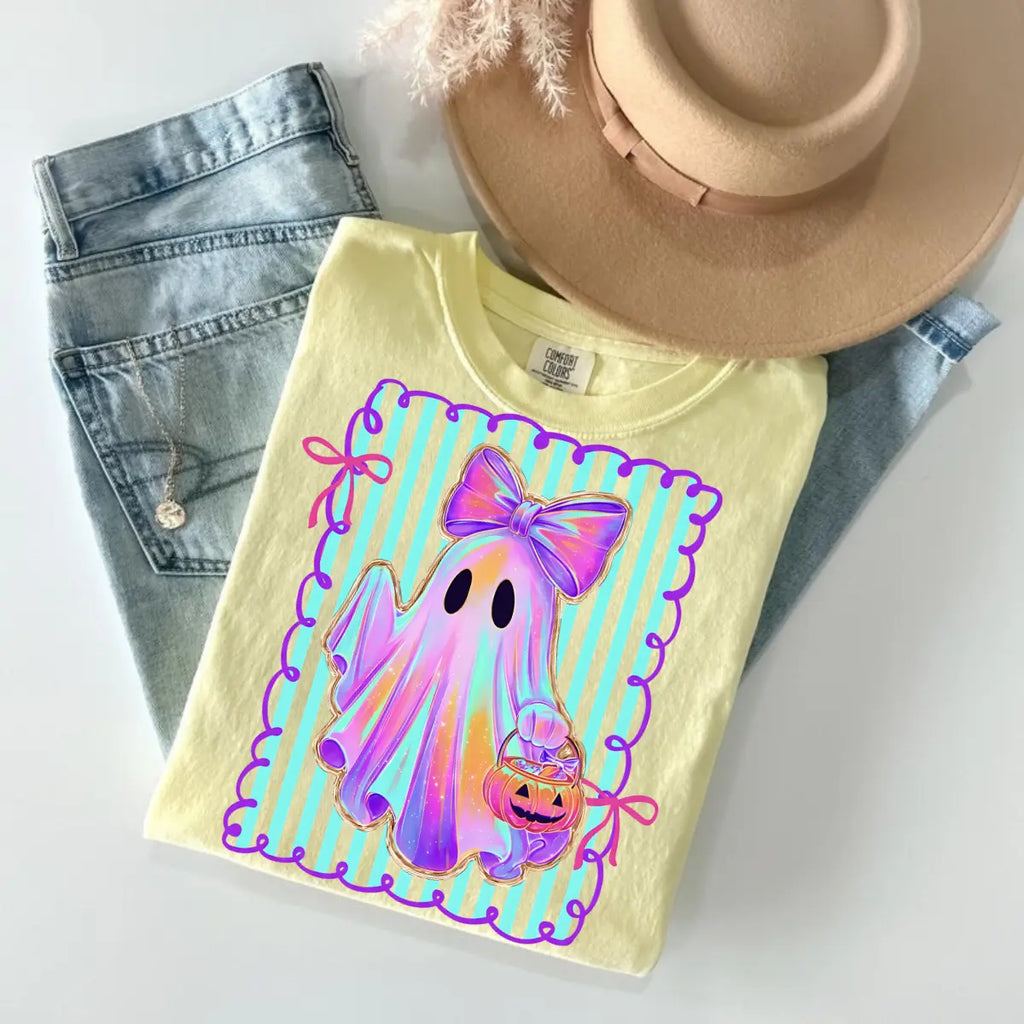 Comfort Colors Preppy Halloween Ghost Shirt, Cute Boo Ghost Coquette Tee, Floral Spooky Season Pumpkin Shirt, Girly Retro Halloween Apparel for Women