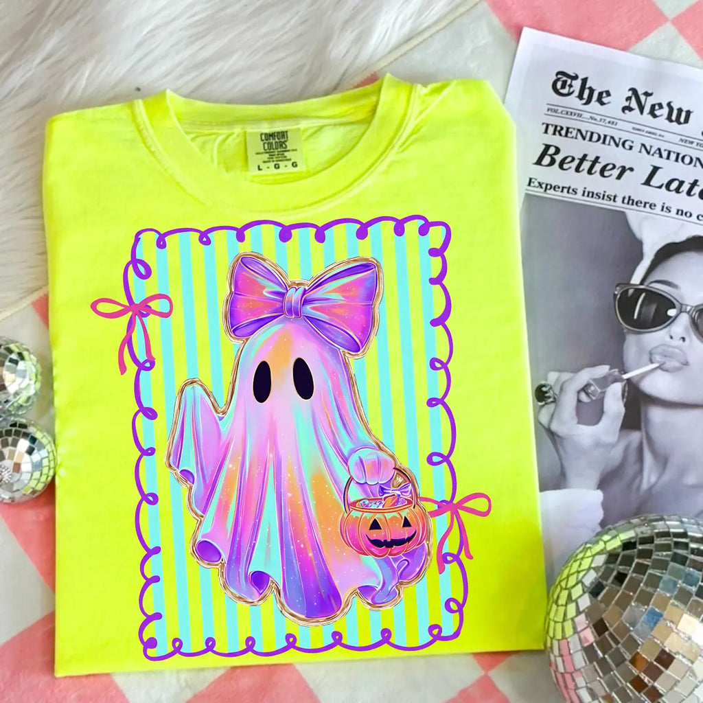 Comfort Colors Preppy Halloween Ghost Shirt, Cute Boo Ghost Coquette Tee, Floral Spooky Season Pumpkin Shirt, Girly Retro Halloween Apparel for Women