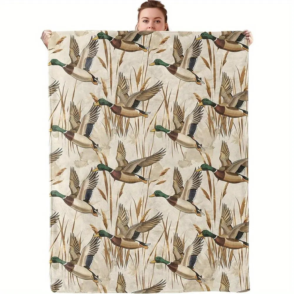 Vintage Mallard Duck Camo Flannel Throw Blanket - Retro Look Animal Graphic Throw Blankets, Cozy Warm Wrinkle Resistant Decor, for Camping & Hunting Cabin Cozy Setup, Vintage Home Decor#OutdoorVibeDecor